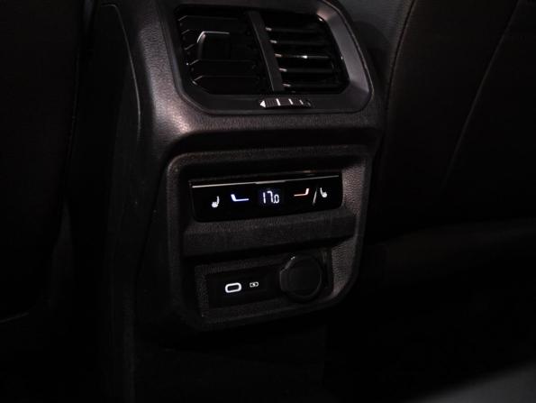 Volkswagen Tiguan II Рестайлинг с пробегом 2021 года, цена 3 319 700 рублей, 145904 км, внедорожник, Автокод Объявления