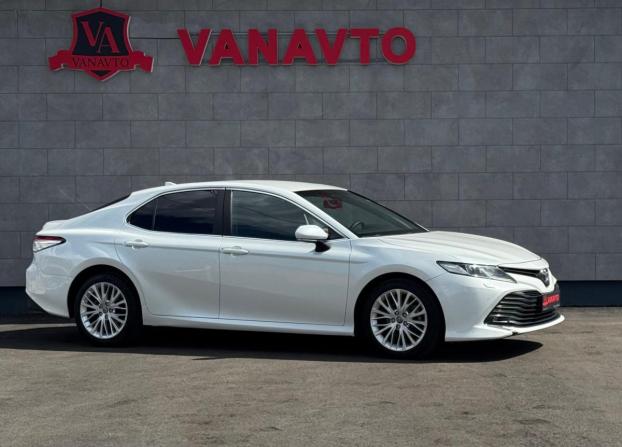 Toyota Camry VIII (XV70) с пробегом 2019 года, цена 2 730 000 рублей, 134075 км, седан, Автокод Объявления