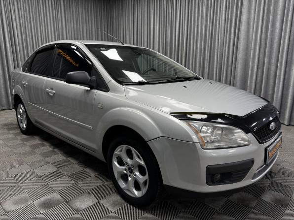 Ford Focus II с пробегом 2005 года, цена 390 000 рублей, 275437 км, седан, Автокод Объявления