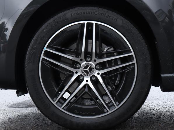 Mercedes-Benz V-Класс III (W447) Рестайлинг 2 с пробегом 2025 года, цена 12 200 000 рублей, 8703 км, минивэн, Автокод Объявления