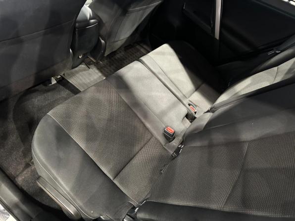 Toyota RAV4 IV (XA40) Рестайлинг с пробегом 2018 года, цена 2 190 000 рублей, 156593 км, внедорожник, Автокод Объявления