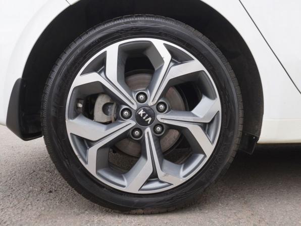 Kia Ceed III с пробегом 2018 года, цена 1 708 000 рублей, 111956 км, хэтчбек, Автокод Объявления