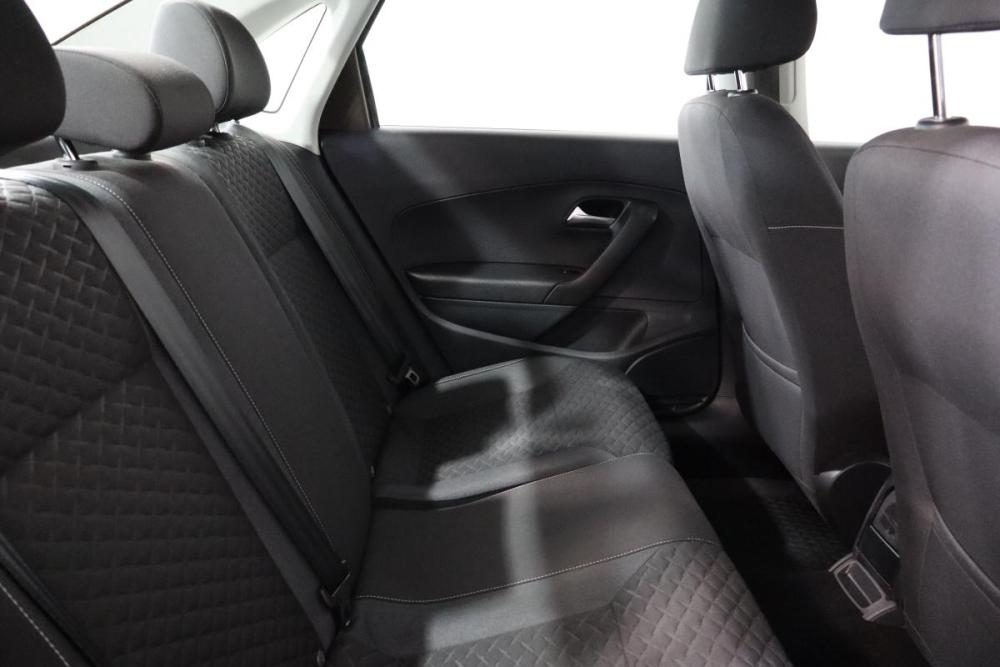 Volkswagen Polo V Рестайлинг Санкт-Петербург  - изображение 13