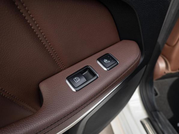 Mercedes-Benz E-Класс IV (W212 S212 C207) Рестайлинг с пробегом 2015 года, цена 2 970 000 рублей, 179161 км, седан, Автокод Объявления