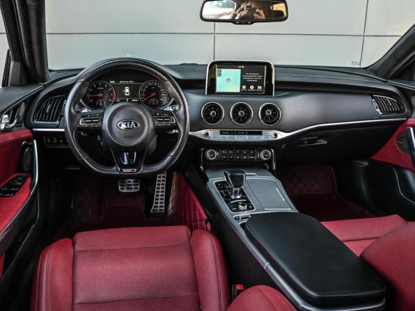 Kia Stinger I с пробегом 2018 года, цена 2 329 000 рублей, 238856 км, лифтбек, Автокод Объявления