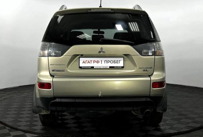 Mitsubishi Outlander II с пробегом 2007 года, цена 635 000 рублей, 318879 км, внедорожник, Автокод Объявления