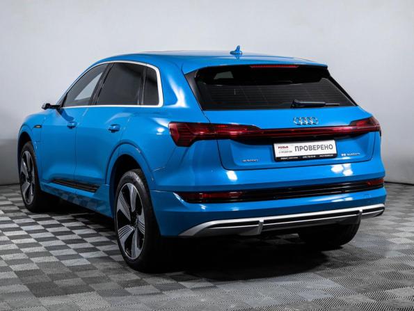 Audi e-tron I с пробегом 2020 года, цена 4 350 000 рублей, 98210 км, внедорожник, Автокод Объявления