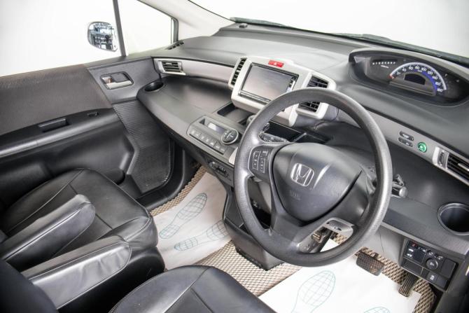 Honda Freed I с пробегом 2014 года, цена 1 499 000 рублей, 170000 км, компактвэн, Автокод Объявления