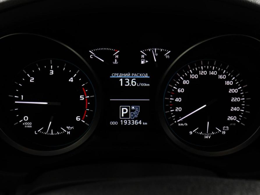 Toyota Land Cruiser 200 Series Рестайлинг 1 Химки  - изображение 11