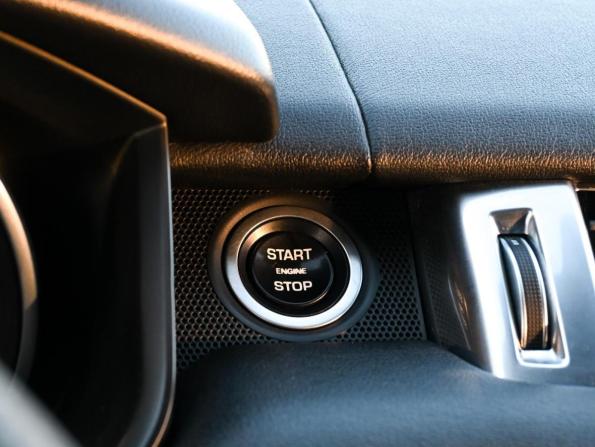 Land Rover Range Rover Sport II с пробегом 2015 года, цена 2 999 000 рублей, 246862 км, внедорожник, Автокод Объявления