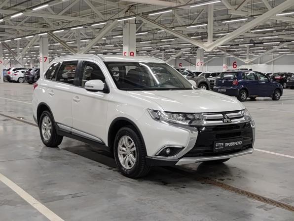 Mitsubishi Outlander III Рестайлинг 3 с пробегом 2018 года, цена 1 599 000 рублей, 200290 км, внедорожник, Автокод Объявления