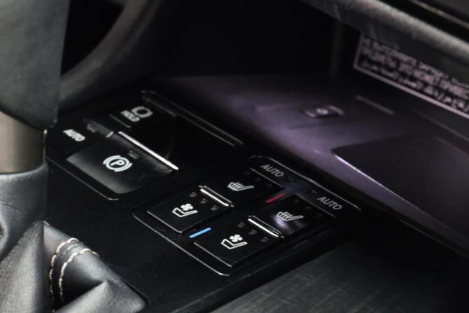 Lexus RX IV с пробегом 2016 года, цена 4 095 170 рублей, 86672 км, внедорожник, Автокод Объявления