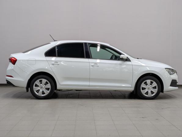 Skoda Rapid II с пробегом 2021 года, цена 1 600 000 рублей, 94262 км, лифтбек, Автокод Объявления