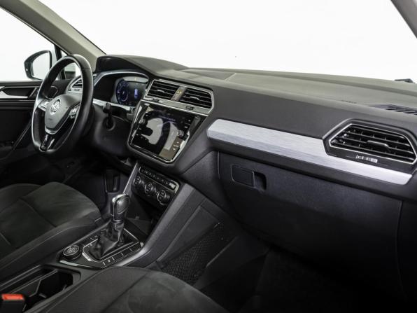 Volkswagen Tiguan II с пробегом 2018 года, цена 2 890 000 рублей, 147712 км, внедорожник, Автокод Объявления