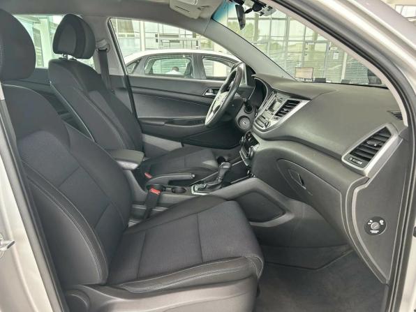 Hyundai Tucson III с пробегом 2018 года, цена 1 795 000 рублей, 242119 км, внедорожник, Автокод Объявления