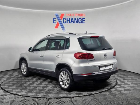 Volkswagen Tiguan I Рестайлинг с пробегом 2011 года, цена 979 000 рублей, 222897 км, внедорожник, Автокод Объявления