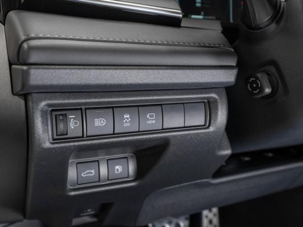 Toyota Camry IX (XV80) China Market с пробегом 2026 года, цена 4 600 000 рублей, 50 км, седан, Автокод Объявления