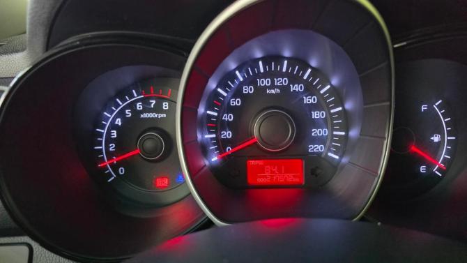 Kia Rio III с пробегом 2013 года, цена 700 000 рублей, 217572 км, хэтчбек, Автокод Объявления