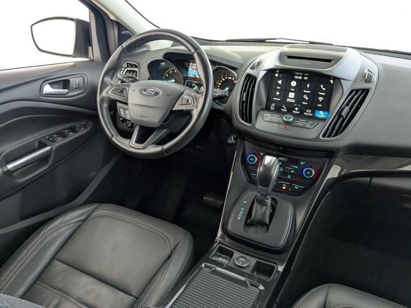 Ford Kuga II Рестайлинг с пробегом 2017 года, цена 1 700 000 рублей, 89000 км, внедорожник, Автокод Объявления