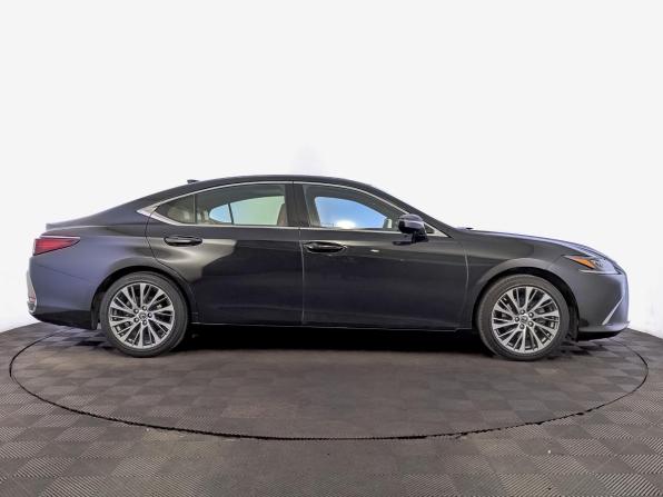 Lexus ES VII с пробегом 2018 года, цена 3 370 000 рублей, 114624 км, седан, Автокод Объявления