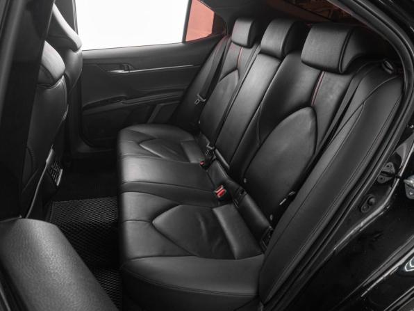 Toyota Camry VIII (XV70) с пробегом 2019 года, цена 2 699 000 рублей, 175479 км, седан, Автокод Объявления