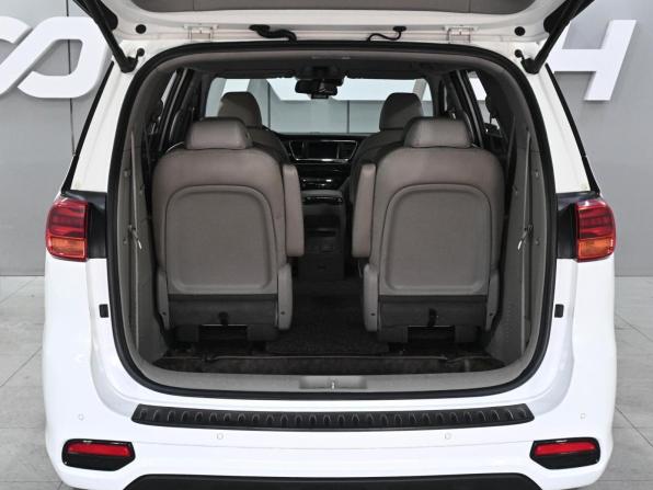 Kia Carnival III с пробегом 2018 года, цена 3 159 000 рублей, 180360 км, минивэн, Автокод Объявления