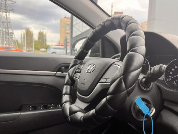 Hyundai Elantra VI (AD) с пробегом 2016 года, цена 1 200 000 рублей, 232547 км, седан, Автокод Объявления