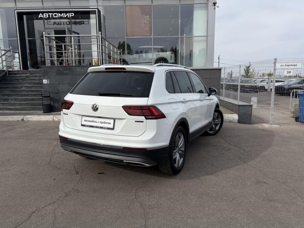 Volkswagen Tiguan II с пробегом 2018 года, цена 2 800 000 рублей, 114181 км, внедорожник, Автокод Объявления
