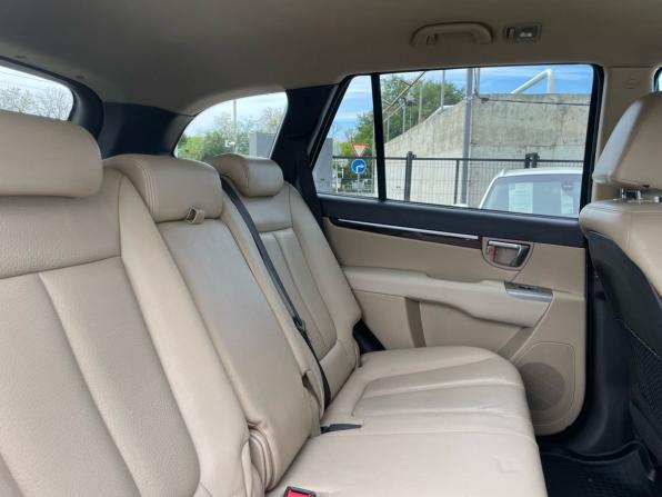 Hyundai Santa Fe II Рестайлинг с пробегом 2010 года, цена 1 330 000 рублей, 196351 км, внедорожник, Автокод Объявления