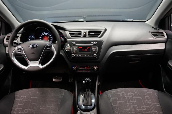 Kia Rio III Рестайлинг с пробегом 2016 года, цена 1 355 000 рублей, 100008 км, седан, Автокод Объявления