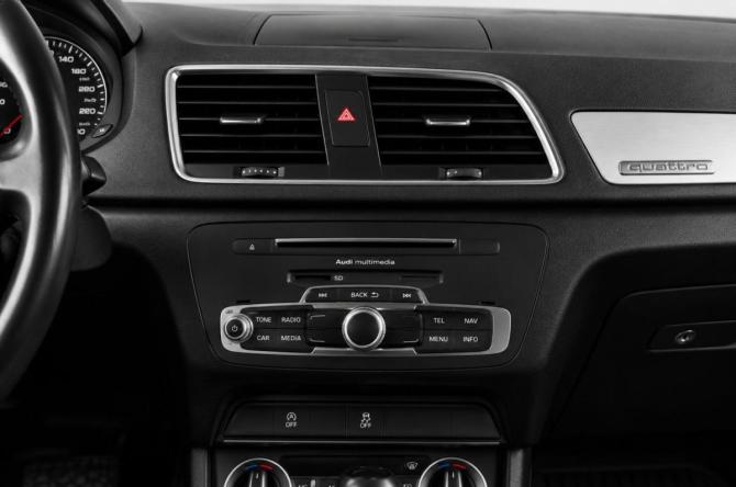 Audi Q3 I (8U) Рестайлинг с пробегом 2015 года, цена 2 129 000 рублей, 158000 км, внедорожник, Автокод Объявления