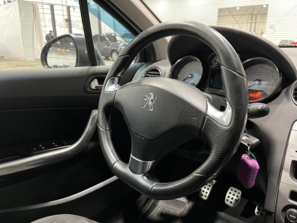 Peugeot 408 I с пробегом 2015 года, цена 465 000 рублей, 255356 км, седан, Автокод Объявления