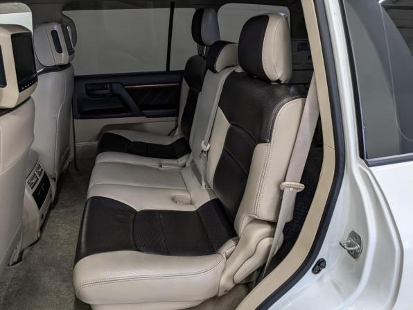 Toyota Land Cruiser 200 Series Рестайлинг 1 с пробегом 2012 года, цена 4 315 000 рублей, 129010 км, внедорожник, Автокод Объявления