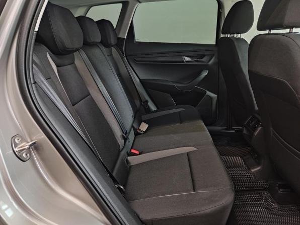 Skoda Karoq I с пробегом 2021 года, цена 2 580 000 рублей, 69271 км, внедорожник, Автокод Объявления