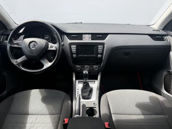 Skoda Octavia III (A7) с пробегом 2015 года, цена 1 050 000 рублей, 181170 км, лифтбек, Автокод Объявления