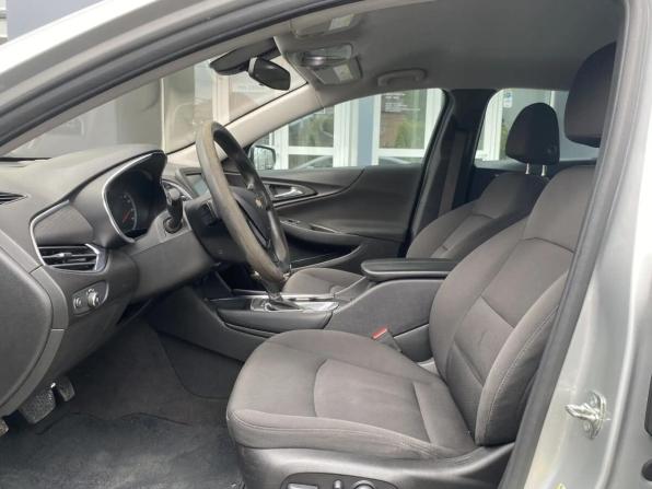 Chevrolet Malibu IX Рестайлинг с пробегом 2018 года, цена 1 225 000 рублей, 99600 км, седан, Автокод Объявления