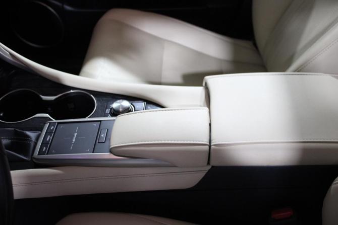 Lexus RX IV Рестайлинг с пробегом 2021 года, цена 5 800 000 рублей, 53200 км, внедорожник, Автокод Объявления