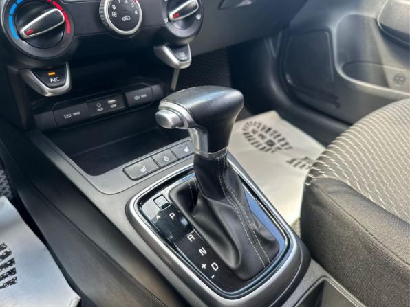 Kia Rio IV с пробегом 2019 года, цена 1 652 000 рублей, 75479 км, хэтчбек, Автокод Объявления