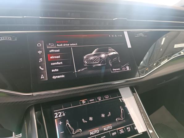Audi Q8 I (4M) Рестайлинг с пробегом 2025 года, цена 16 500 000 рублей, 10 км, внедорожник, Автокод Объявления