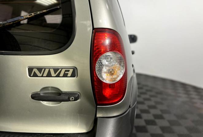 Chevrolet Niva I Рестайлинг с пробегом 2011 года, цена 450 000 рублей, 141177 км, внедорожник, Автокод Объявления