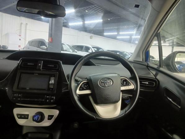 Toyota Prius IV (XW50) с пробегом 2018 года, цена 1 345 000 рублей, 265393 км, лифтбек, Автокод Объявления