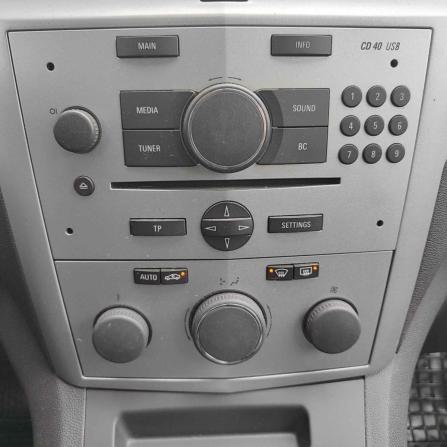 Opel Zafira B Рестайлинг с пробегом 2014 года, цена 739 000 рублей, 204803 км, минивэн, Автокод Объявления