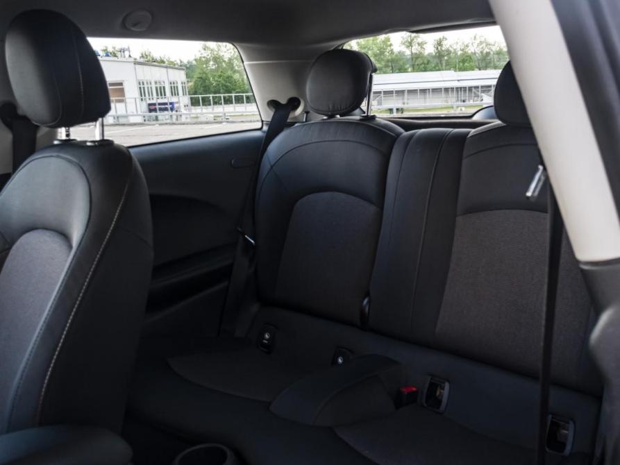 Mini Hatch III (F55/F56) Рестайлинг Москва  - изображение 13