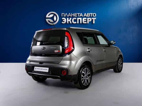 Kia Soul II Рестайлинг с пробегом 2018 года, цена 1 540 000 рублей, 106905 км, хэтчбек, Автокод Объявления