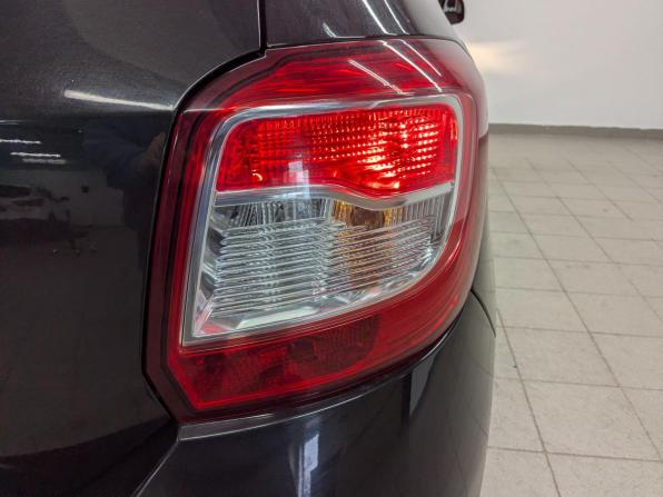 Renault Sandero II с пробегом 2014 года, цена 715 000 рублей, 105750 км, хэтчбек, Автокод Объявления