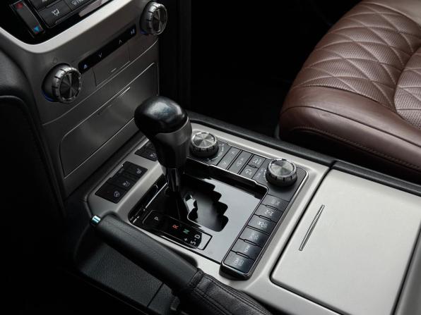 Toyota Land Cruiser 200 Series Рестайлинг 2 с пробегом 2016 года, цена 5 750 000 рублей, 203800 км, внедорожник, Автокод Объявления