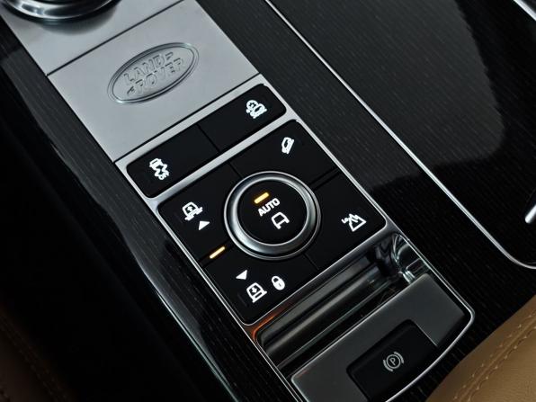 Land Rover Range Rover IV Рестайлинг с пробегом 2019 года, цена 9 400 000 рублей, 102068 км, внедорожник, Автокод Объявления