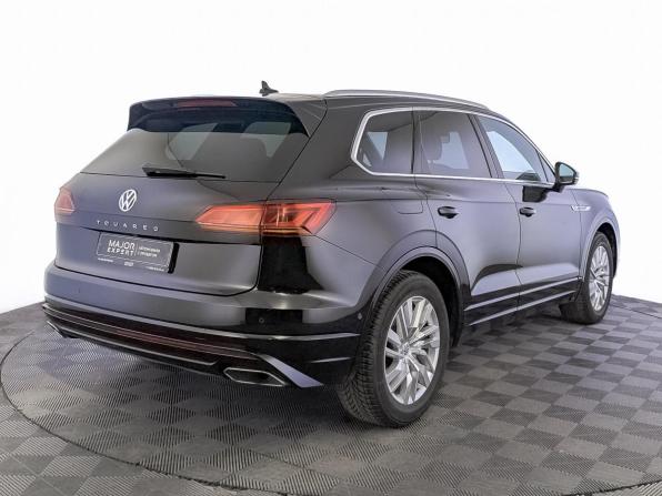 Volkswagen Touareg III с пробегом 2018 года, цена 4 950 000 рублей, 82468 км, внедорожник, Автокод Объявления