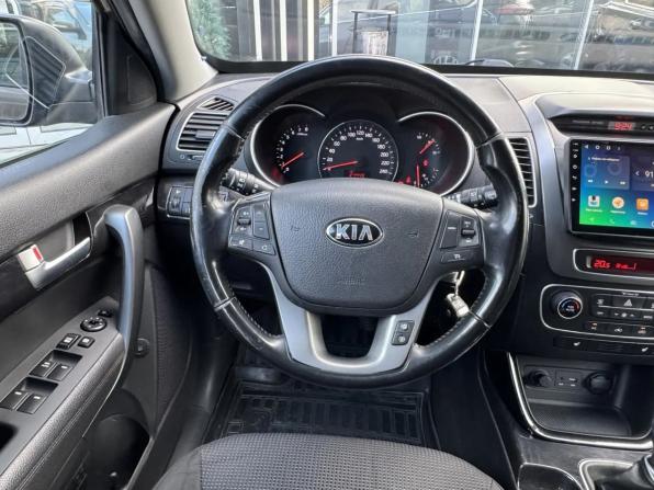 Kia Sorento II Рестайлинг с пробегом 2017 года, цена 1 749 000 рублей, 180540 км, внедорожник, Автокод Объявления