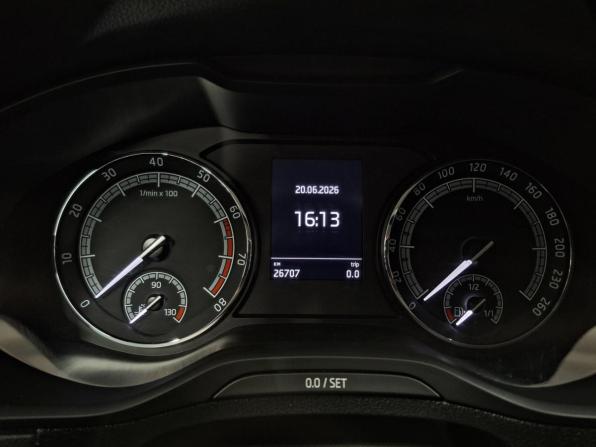 Skoda Karoq I с пробегом 2022 года, цена 2 899 000 рублей, 26801 км, внедорожник, Автокод Объявления